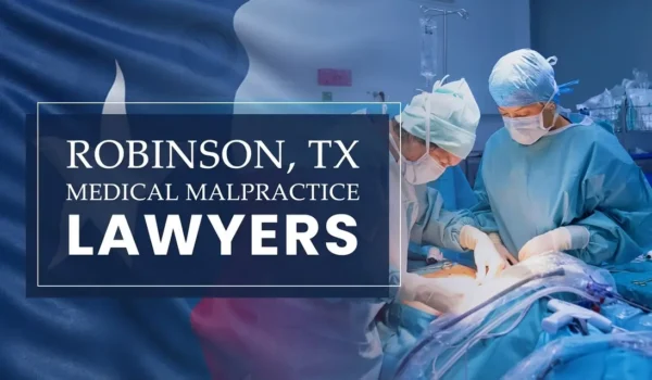 La bandera del Estado de Texas se mezcla con un entorno sanitario en Robinson donde se ha producido una negligencia médica, lo que representa la necesidad de que los abogados especializados en negligencias médicas ayuden a los pacientes perjudicados por profesionales médicos y centros sanitarios.